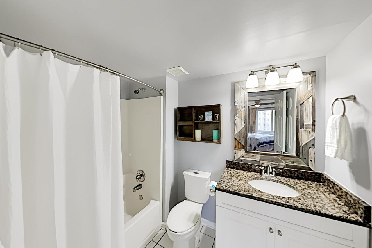 Tradewinds Condos III Orange Beach Room photo
